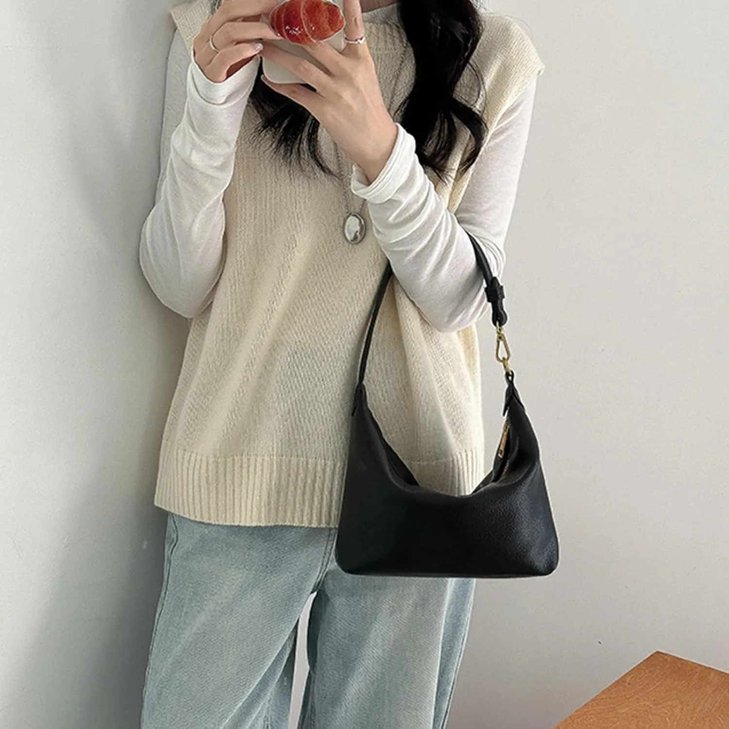 Fashionable Bucket Bag for Women and Girls PU Leather Shoulder Purse Armpit Handbag Winter Underarm Bags