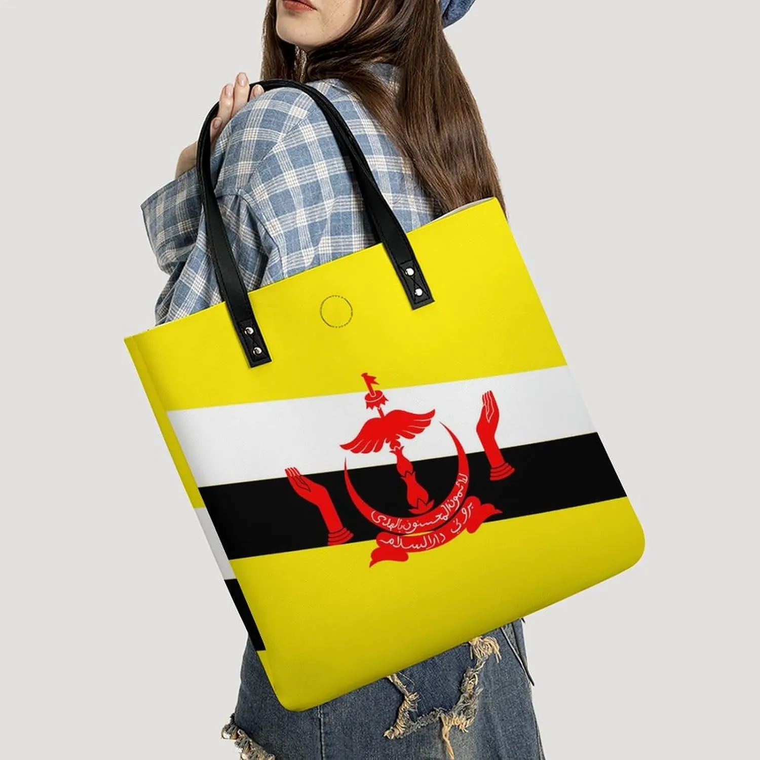 Fashionable Papua New Guinea Flag Women's Leather Hobo Tote Bag Large Capacity for Daily Essentials