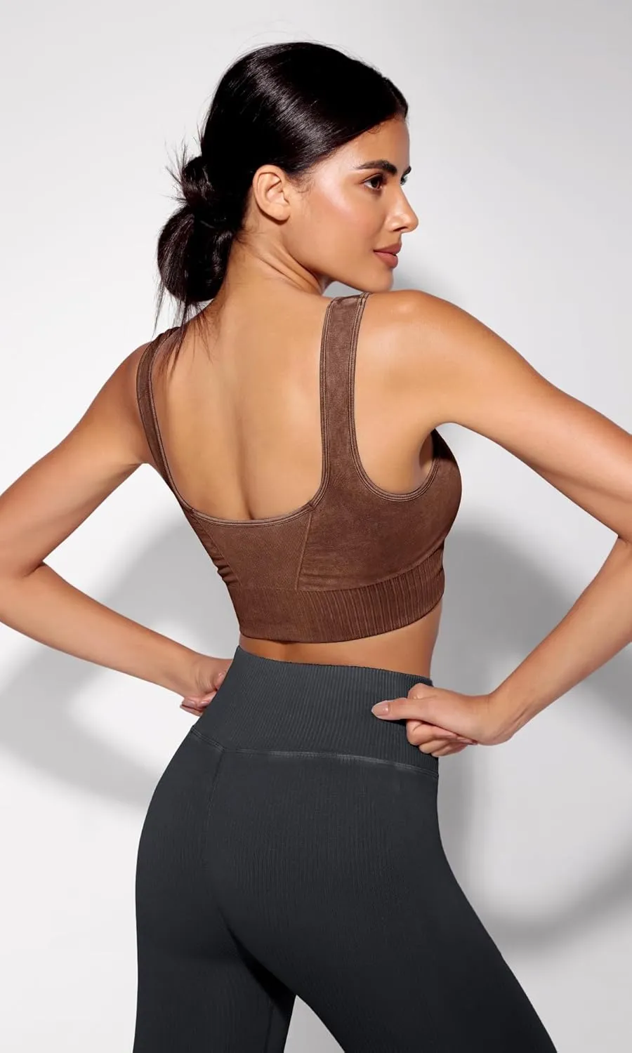 ODODOS Seamless Square Neck Sports Bra for Women Ribbed Crop Tank Casual Low Back Cropped Tops