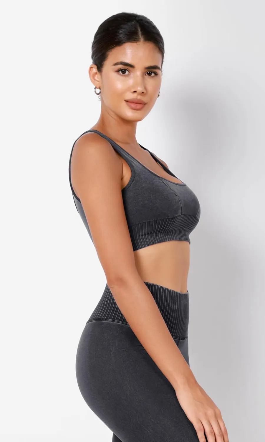 ODODOS Seamless Square Neck Sports Bra for Women Ribbed Crop Tank Casual Low Back Cropped Tops