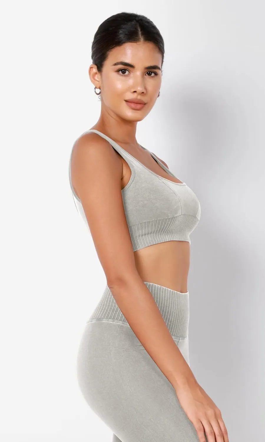ODODOS Seamless Square Neck Sports Bra for Women Ribbed Crop Tank Casual Low Back Cropped Tops