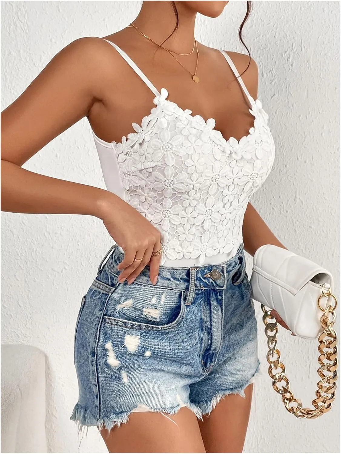SweatyRocks Women's Appliques Lace Bodysuit Sleeveless V Neck Fitted Camisole Tops