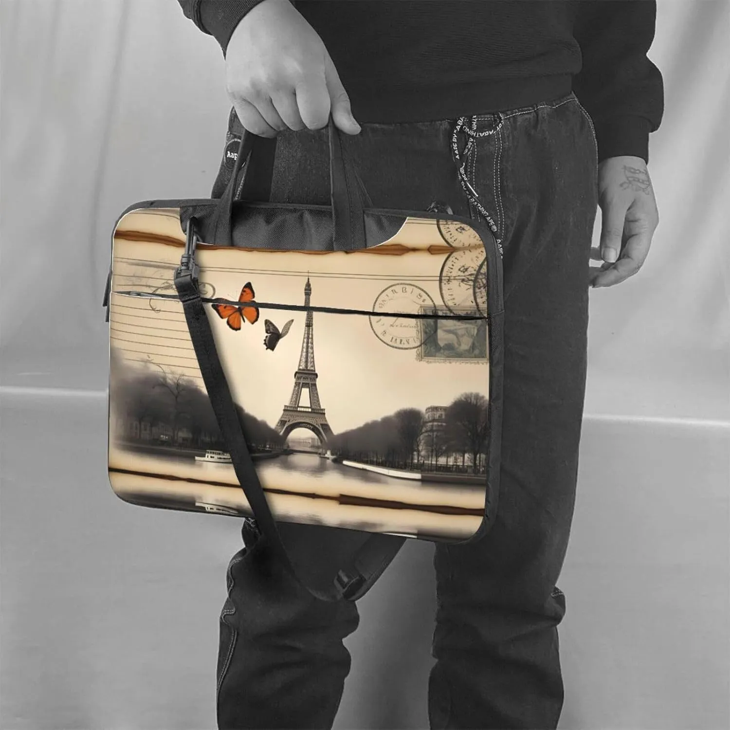 Vintage Paris Eiffel Tower Butterfly pattern Fashionable and ultra-thin shoulder laptop bag Shockproof soft lining