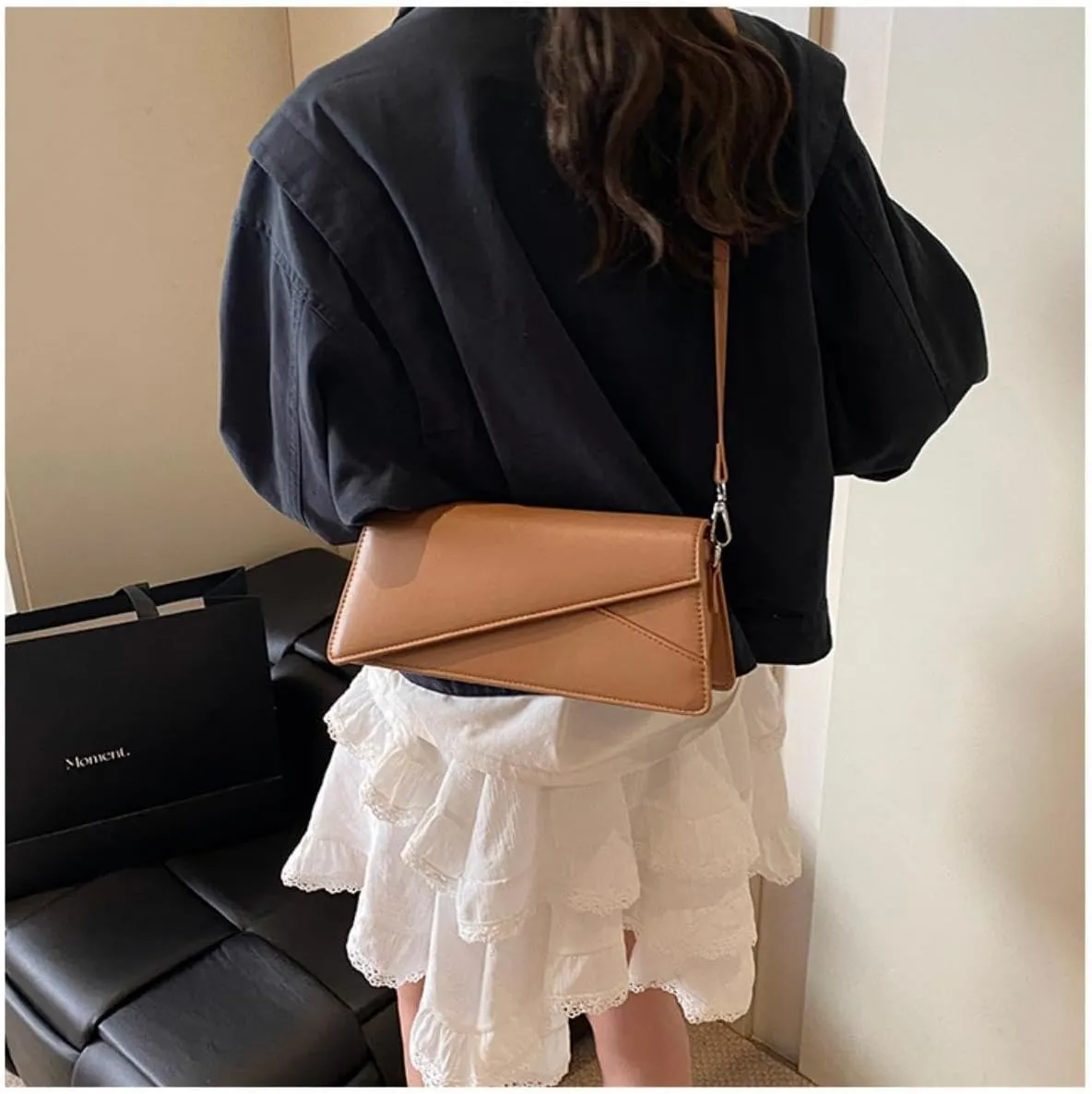 Women's Retro Simple Adjustable Shoulder Strap Handbag Fashionable Bag Cover Style Single Shoulder Crossbody Bag