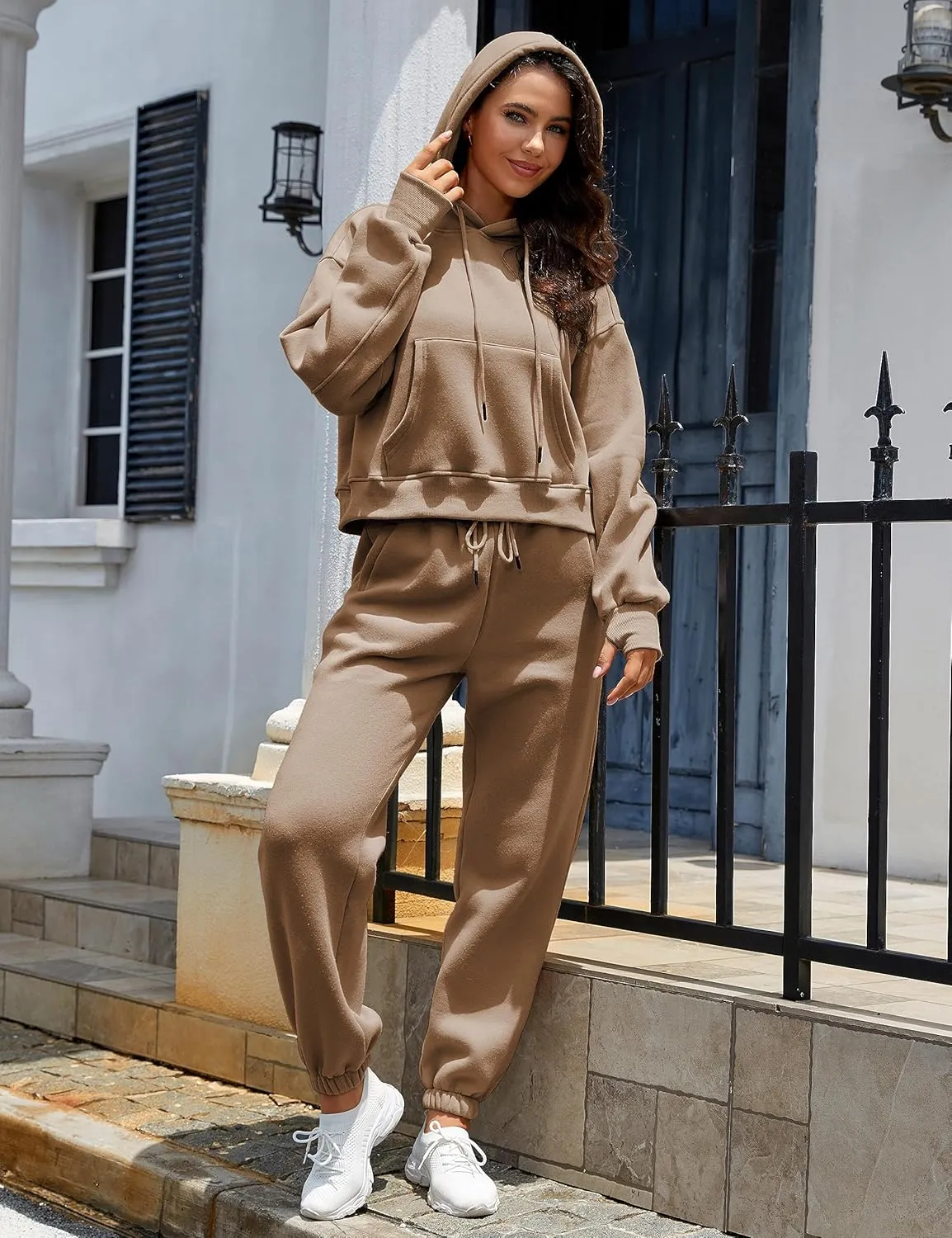 Yeokou Women's Fleece 2 Piece Outfits Sweatsuits Pullover Hoodie Sweatshirt Jogger Pants Tracksuits Set